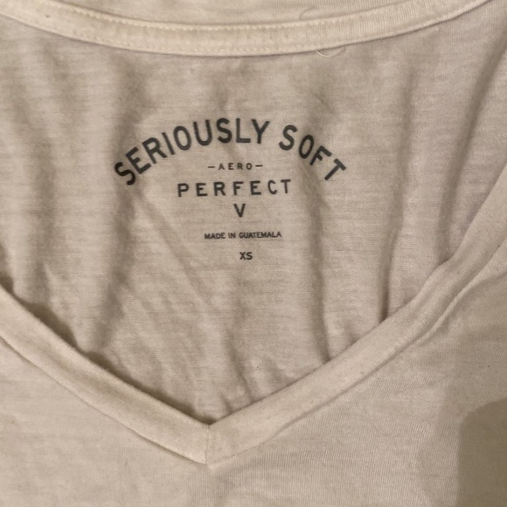 Aeropostale Seriously Soft White V Neck XS Tee